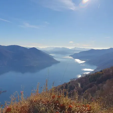 Casa Delle Vigne: Giardino, Pergola E Vista *
