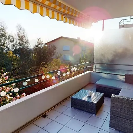 Casa Delle Vigne: Giardino, Pergola E Vista Minusio