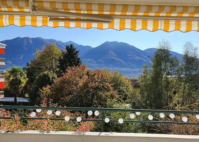 Appartement Casa Delle Vigne: Giardino, Pergola E Vista Minusio