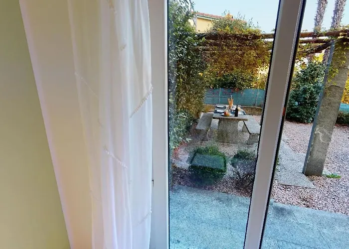 Appartement Casa Delle Vigne: Giardino, Pergola E Vista Minusio