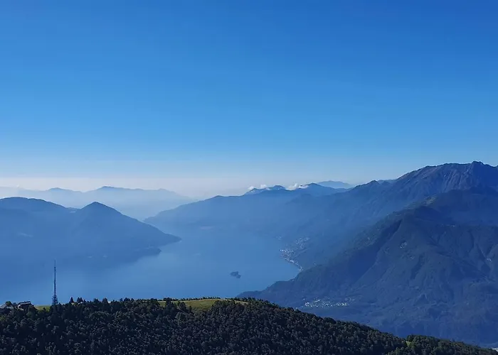 Casa Delle Vigne: Giardino, Pergola E Vista *